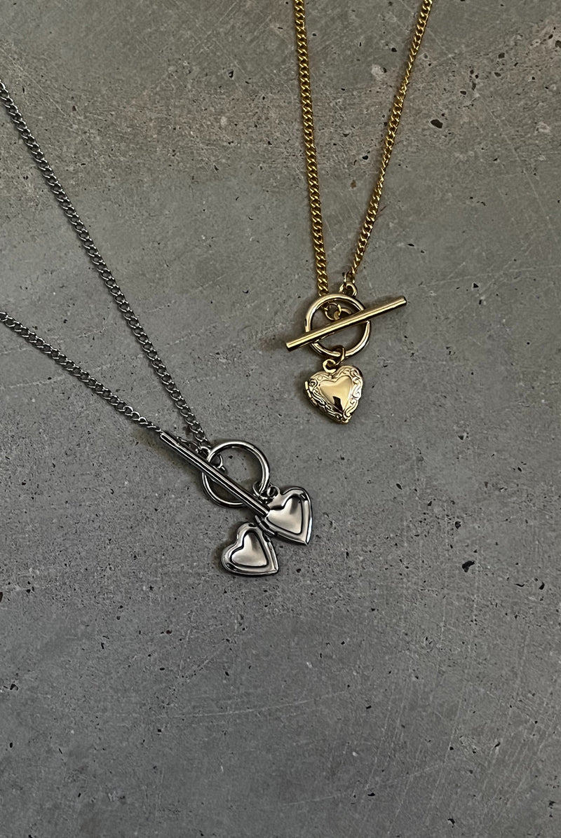 HEART TOGGLE NECKLACE