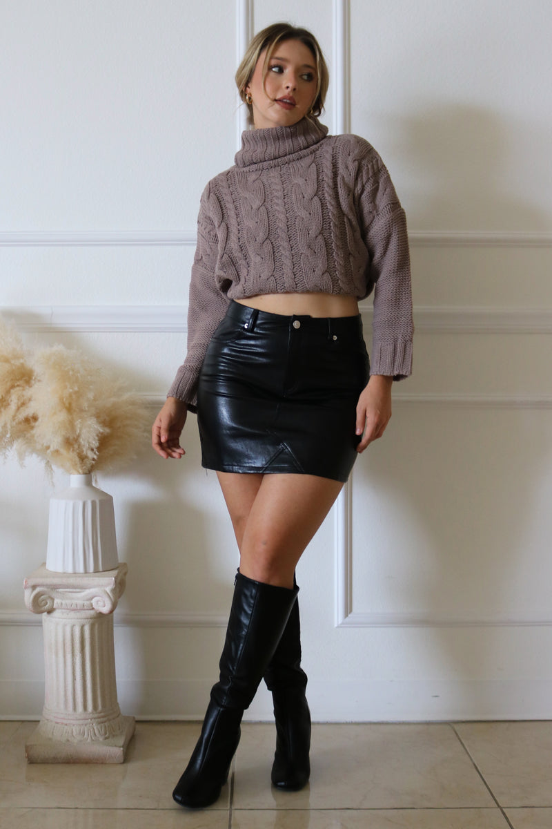 THE FAUX LEATHER SKIRT